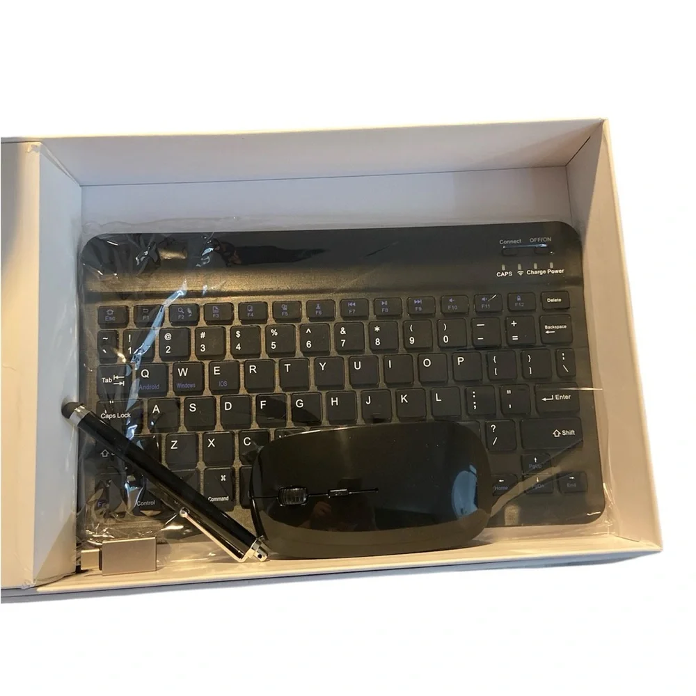 Wireless Black Keyboard and Mouse Set